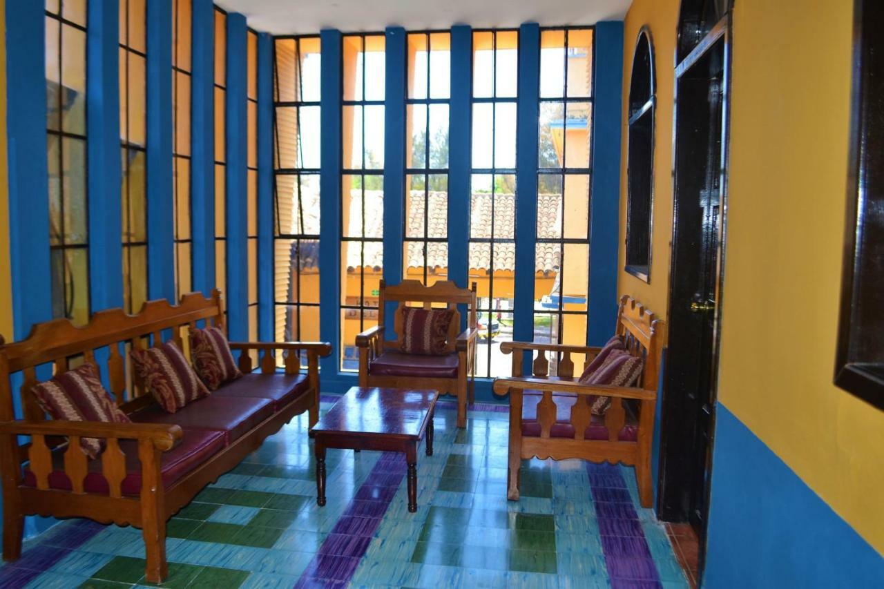 Hotel Delfin Comitan Exterior photo